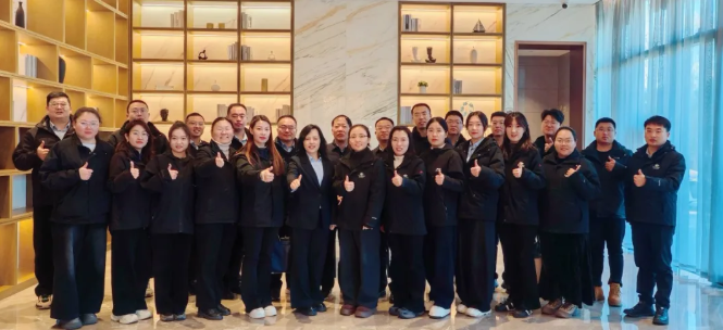 交流互鉴探智慧 共研AI赋教育｜北京汉德三维集团赴安徽阜南亲情学校交流合作